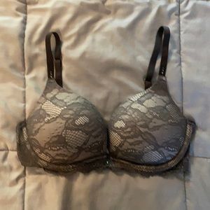 Victoria Secret biofit bra size 34 D.